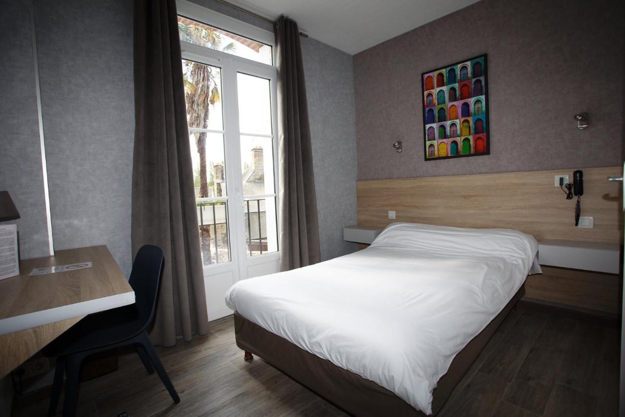 Contact Hotel - Hotel Le Lion D'Or لومبال المظهر الخارجي الصورة